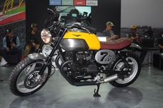 Moto Guzzi V7 IV Stone Tampil Bergaya Scrambler Plug n Play 