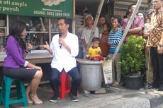Tanah Abang Macet, Jokowi Jalan Kaki dari Pasar Blok G