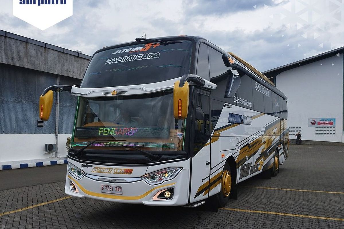 Bus baru PO Alfariz Trans