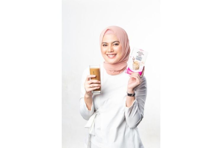 Produk kopi kolagen Nutrafor White Beauty Glam & Glow Coffee dari NWB. 

