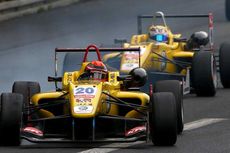 Sean Gelael Menuju Seri Formula 3 di Rusia
