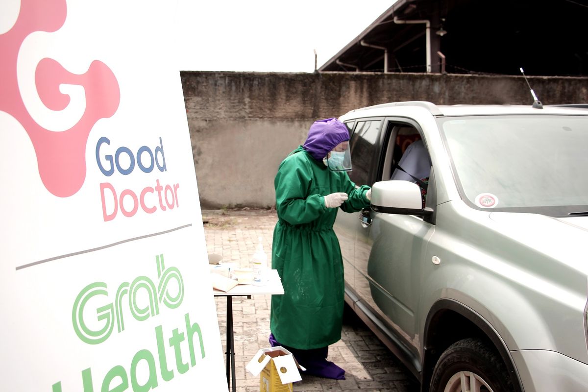 GrabHealth menyelenggarakan rapid test dan PCR test gratid untuk tenaga medis dan mitra pengemudi Grab di Jakarta yang diselenggarakan pada 15-30 April 2020