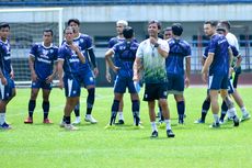 Persib Vs Persija, Luis Milla Matangkan Taktik di Latihan Tertutup