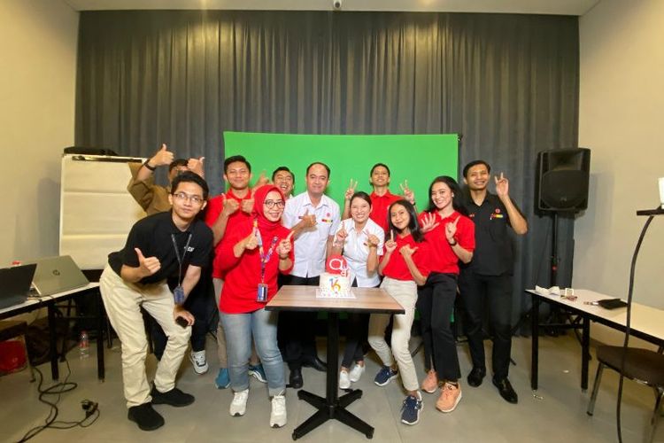 Amaris Hotel menggelar acara Live Final Quiz Berseri sebagai puncak rangkaian acara HUT Ke-16. Acara ini diikuti oleh 16 peserta dan ditayangkan di akun Youtube Santika Indonesia Hotels & Resort, Jumat (27/10/2023). 
