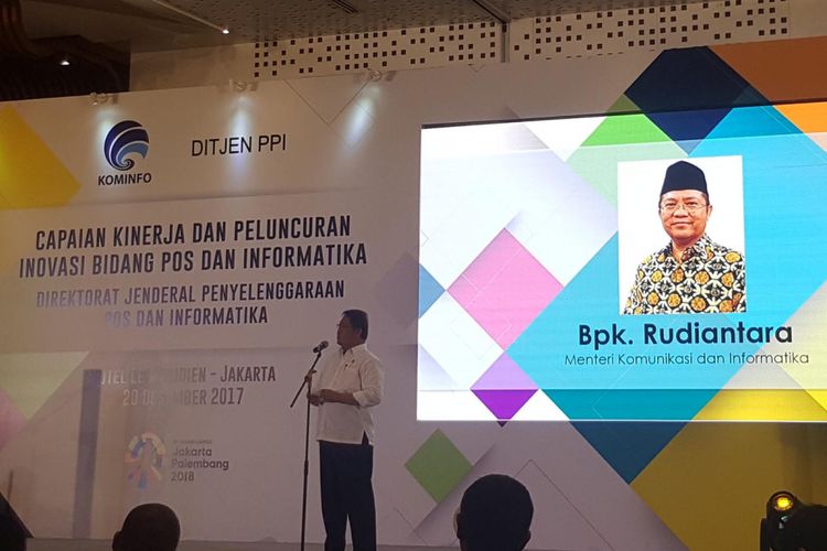 Menteri Komunikasi dan Informatika Rudiantara berbicara dalam acara Capaian Kinerja dan Peluncuran Inovasi yang dihelat Penyelenggara Pos dan Informatika (PPI) Kemkominfo, di Le Meridien Hotel, Jakarta, Rabu (20/12/2017).