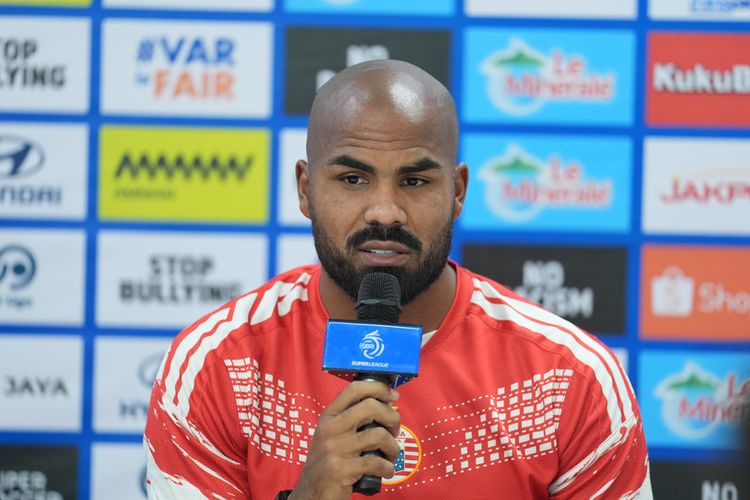 Bek Persija Jakarta, Thales Lira