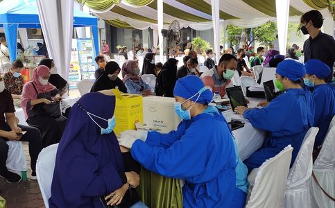 Nearly 80 Million Indonesians Fully Vaccinated