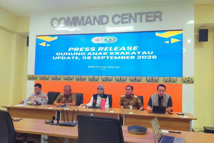 Abu Anak Krakatau Berdampak ke Kesehatan, 2.416 Kasus ISPA Tercatat di Lampung