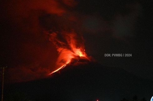 Gunung Lewotobi Luncurkan Lava Pijar Sejauh 2 Km, Status Awas