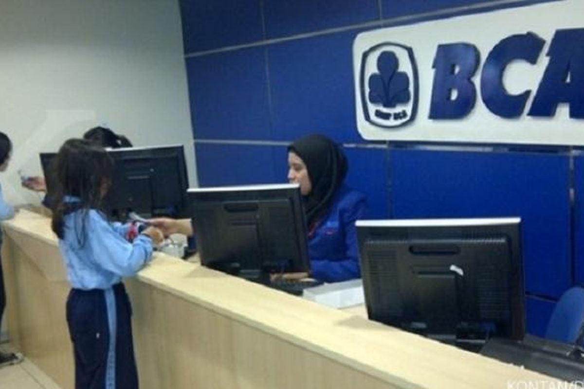 Anak-anak sedang berada di Establishment Minibank BCA di KidZania Jakarta