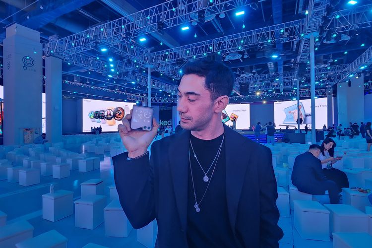 Reza Rahadian, influencer dari Indonesia yang turut mengikuti acara Galaxy Unpacked 2023 di Seoul, Korea Selatan, pada Rabu (26/7/2023)