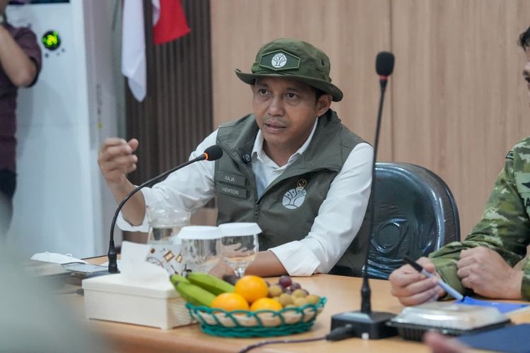 Forestry Minister Suspends Permits of 6 Companies Over Forest Fires, Totaling 32 Corporations