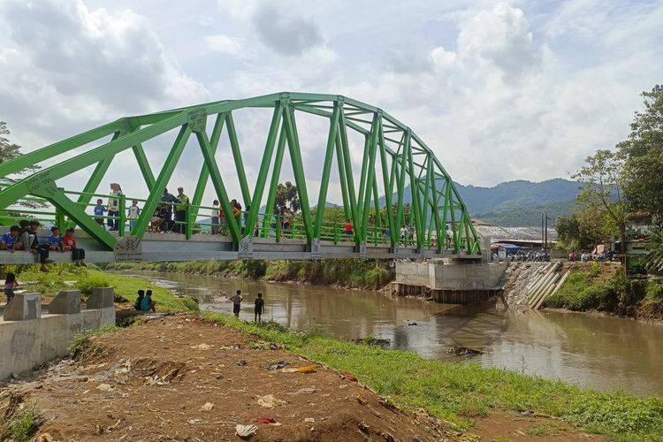 Pemkab Bandung Perbaiki Jembatan Cijeruk, Ditutup Satu Bulan