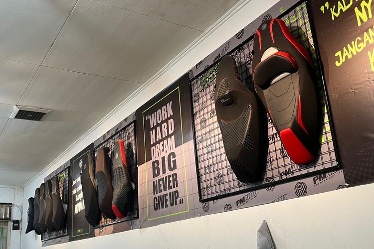 Ilustrasi jok motor di PM Auto