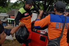 Bantuan Logistik untuk Korban Banjir Bandang dan Longsor di Sukabumi Mulai Dibagikan  