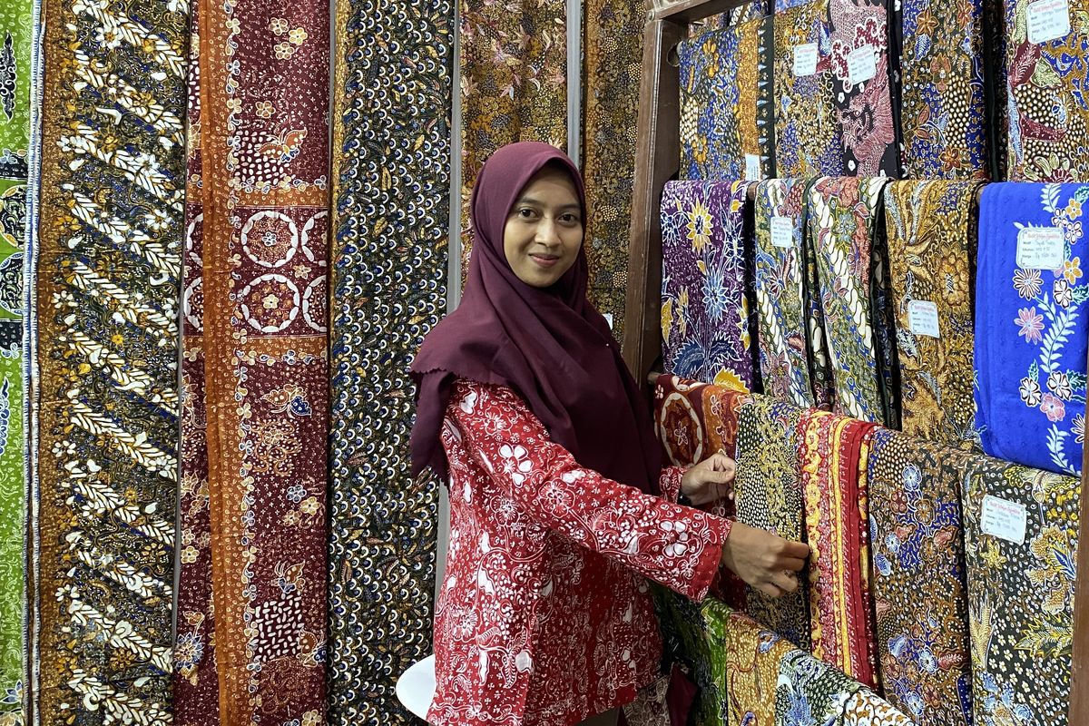 Widya, Batik Tulis Lasem Widya Sejahtera Art di INACRAFT 2024