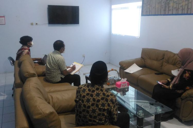 Ombudsman Jawa Tengah langsung turun menindak lanjuti tentang adanya laporan dari orang tua/ walimurid tentang penyelenggaraan PPDB di Kabupaten Purworejo. 