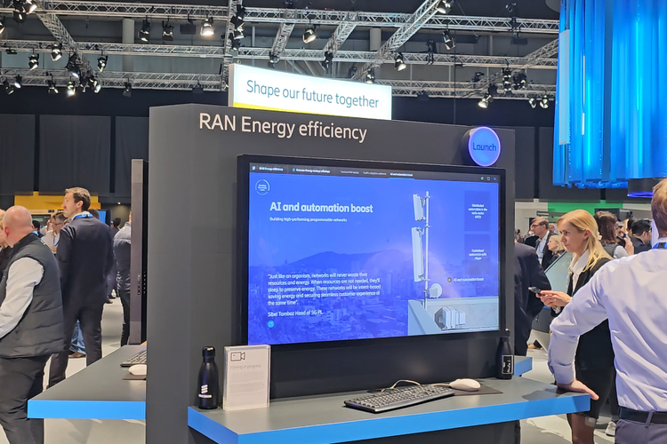 Area demo RAN Energy Efficiency di booth Ericsson di MWC 2024 Barcelona.