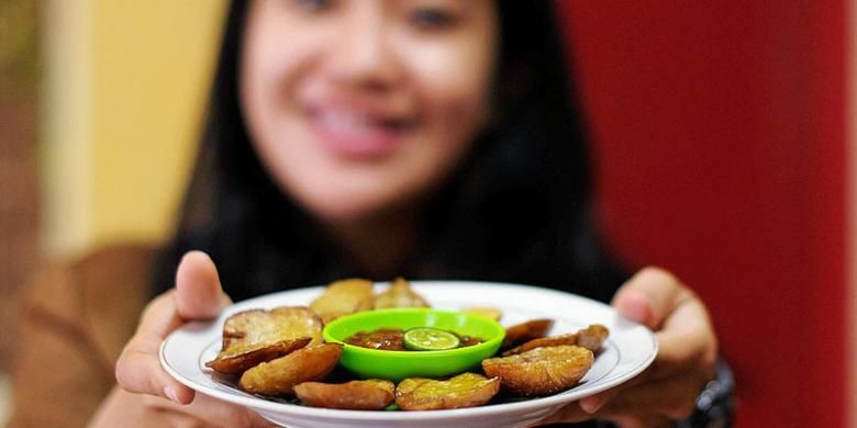 Jengkol goreng pertamak.