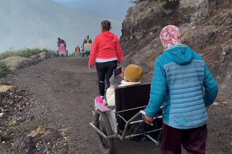 Aktivitas wisata di TWA Kawah Ijen Banyuwangi 