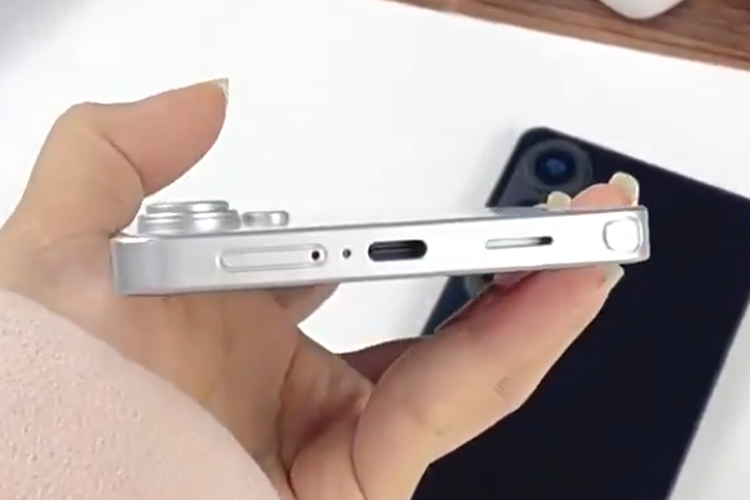 Bocoran desain bingkai bawah Samsung Galaxy S26 Ultra.