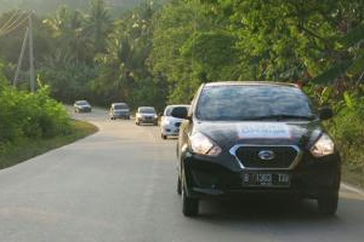 Datsun Risers Expedition gelombang III di Kalimantan langsung menemui ujian.