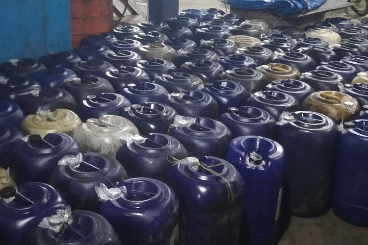 Polisi Tangkap Pelaku Penyalahgunaan Biosolar di Pasaman Barat, 31 Jeriken Diamankan
