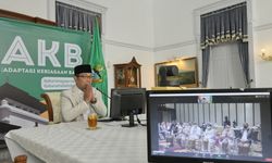 Pantau Adaptasi Kebiasaan Baru, Kang Emil Hadiri Resepsi Pernikahan Secara Daring