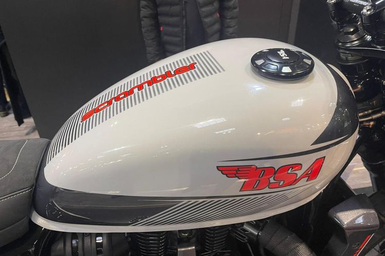 BSA memperkenalkan motor konsep BSA Scrambler, di Motorcycle Live di Birmingham, Inggris.