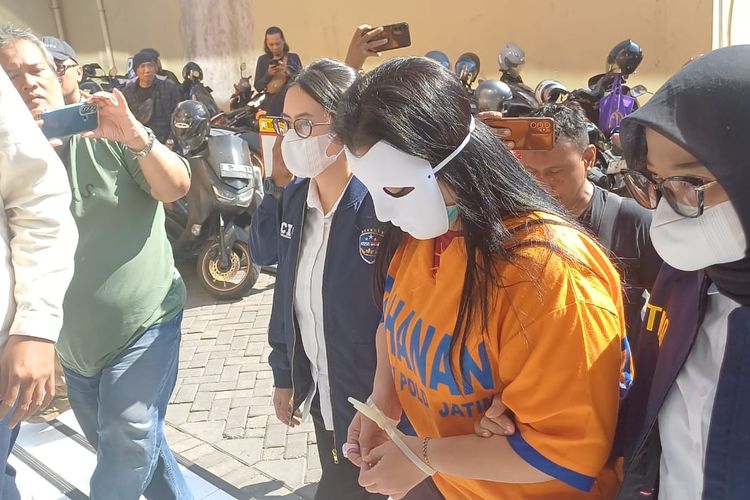 Polda Jatim Bongkar Sindikat Penipuan Emas Rp 3,7 M Dikendalikan dari Lapas Nusakambangan