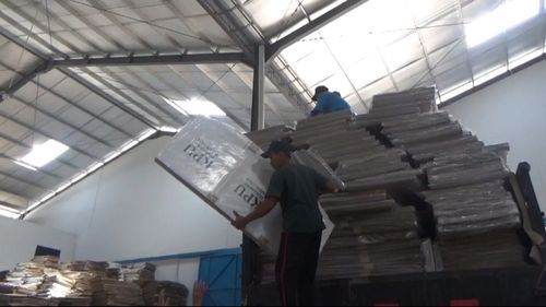 KPU Semarang Terima 7.380 Bilik Suara, Kerang 2.052 untuk Pilkada 2024