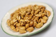 4 Cara Panggang Kacang agar Renyah dan Tidak Gosong 