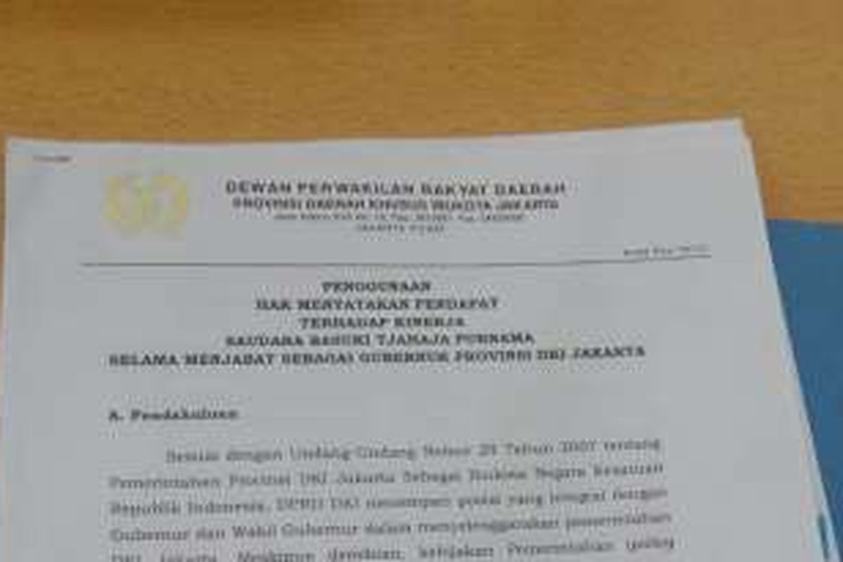 Surat edaran Hak Menyatakan Pendapat yang dikeluarkan DPRD DKI untuk mengumpulkan tanda tangan dukungan dari anggota Dewan. 