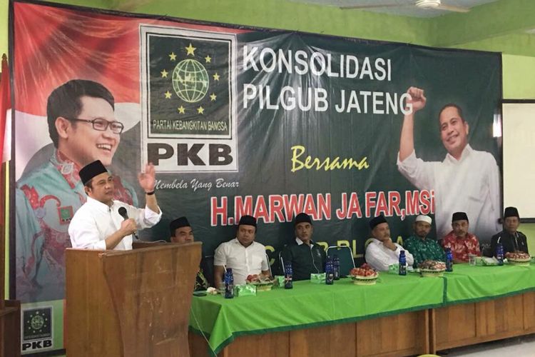 Mantan Menteri Desa dan PDTT Marwan Jafar memberi sambutan di kegiatan Konsolidasi Pilgub Jateng di Blora, Rabu (10/5/2017)