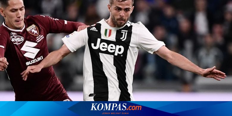 Barcelona Konfirmasi Miralem Pjanic Positif Covid-19