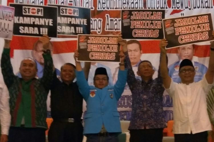 Deklarasi kampanye anti sara usai diskusi yang digelar Komite Nasional Pemuda Indonesia (KNPI) di Hotel Haris, Pontianak (21/6)2017) 