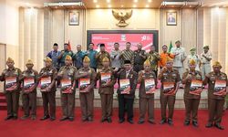 Tasyakuran HUT Ke-78 RI, Pj Gubernur Banten Minta Semua Pihak Tanamkan Semangat Kebersamaan