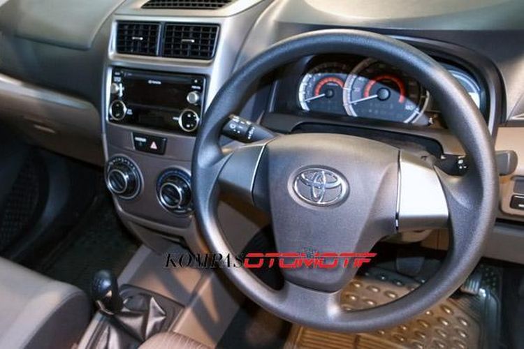 Suasana interior Toyota Grand New Avanza G 1.5L.