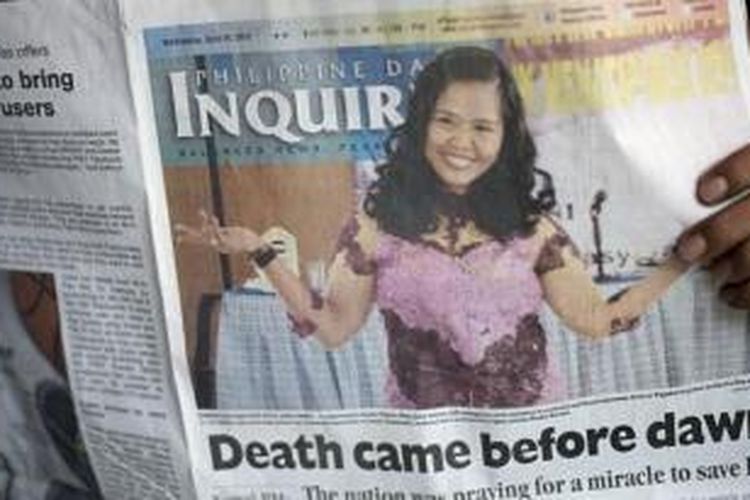 Penundaan eksekusi mati Mary Jane Veloso, yang hanya satu jam sebelum eksekusi digelar, membuat berbagai harian di Filipina tak sempat mengganti judul di berita utama mereka. Seluruh harian atau tabloid yang terbit di Filipina pada Rabu (29/4/2015), masih memberitakan kematian Mary Jane atau menyalahkan kegagalan pemerintah menyelamatkan nyawa perempuan itu.