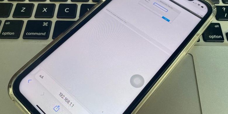 4 Penyebab dan Cara Mengatasi Layar HP Gerak Sendiri atau “Ghost Touch”