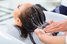 5 Tips Detoks untuk Menjaga Kesehatan Rambut