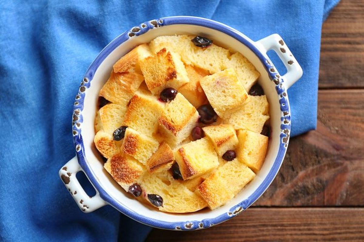 Susu kental manis dalam puding roti tawar yang sempat viral membuat sarapan menjadi lebih nikmat.