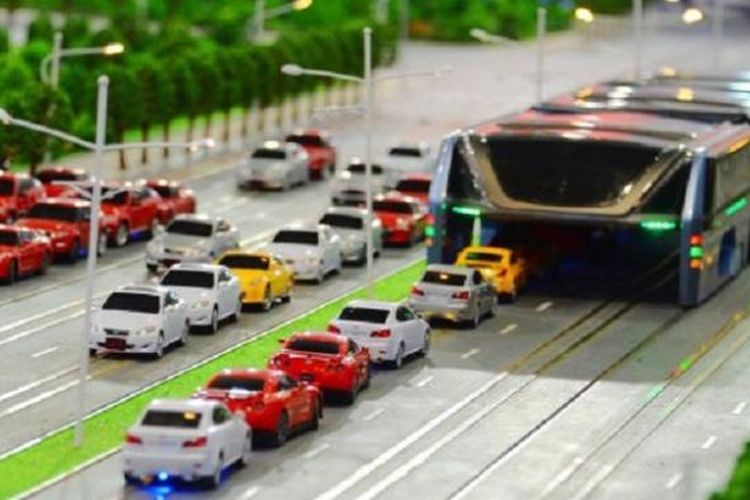 ?Transit Elevated Bus? yang disebut sebagai bus masa depan untuk mengatasi kemacetan yang dialami angkutan umum perkotaan.