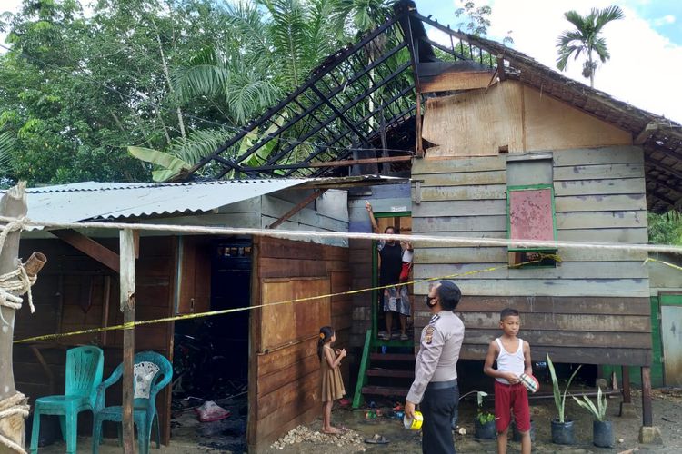 Samsul Bahri (36) nekat membakar rumah abang kandungnya di Desa Alue Batee, Kecamatan Ranto Peureulak, Kabupaten Aceh Timur, Rabu (29/7/2020).