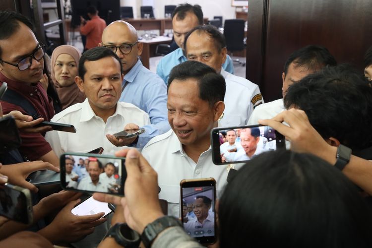 Mendagri Siapkan 3 Langkah Atasi Kesulitan Daerah Bayar Gaji Pegawai