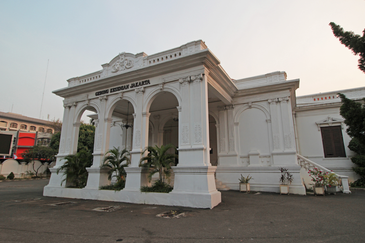 Gedung Kesenian Jakarta, salah satu tempat bersejarah di Jakarta Pusat yang bisa dikunjungi.