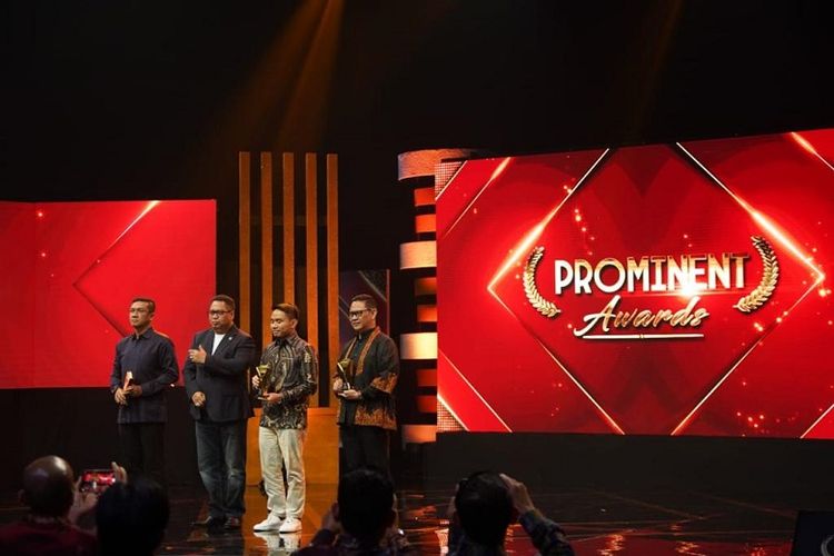 Penghargaan pada Prominent Awards didapatkan Pos Indonesia berkat sejumlah upaya transformasi. 
