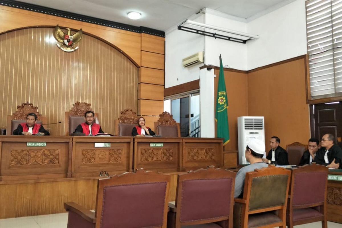 Sidang perkara Jamaah Anshorut Daulah (JAD) dengan agenda pembacaan nota pembelaan (pleidoi) di Pengadilan Negeri Jakarta Selatan, Jumat (27/7/2018).