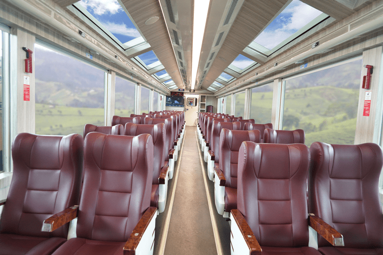 Kereta Panoramic Tawarkan Perjalanan dengan Sensasi Pemandangan yang Berkesan
