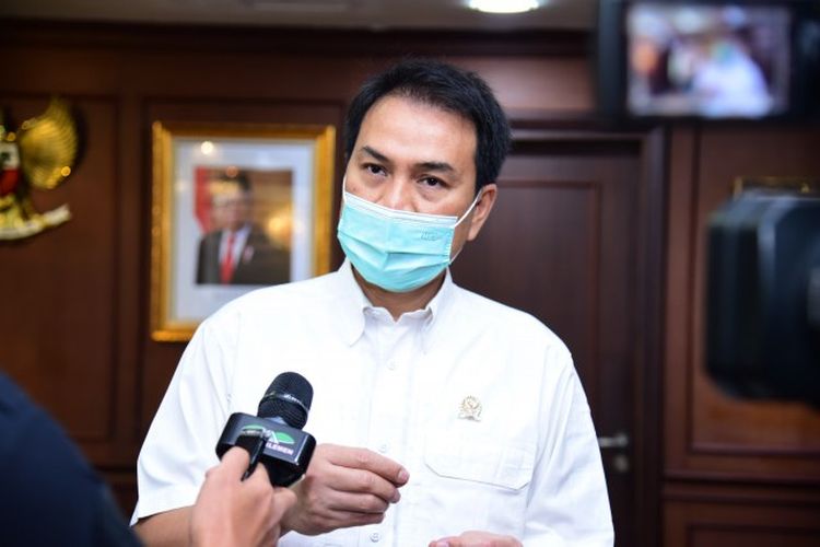 Wakil Ketua Dewan Perwakilan Rakyat (DPR) Koordinator Bidang Politik dan Keamanan (kORPOLKAM) Azis Syamsuddin mengusulkan agar dana saksi dimasukkan dalam Anggaran Pendapatan dan Belanja Nasional (APBN) 2024.